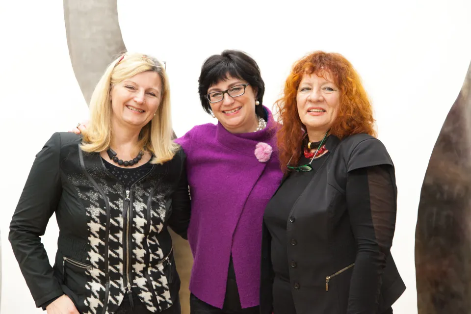 Sonja Dolzer | Isabelle Habegger | Renate Polzer | BURN-IN Exhibition: Conscious.Unconscious 4/2015