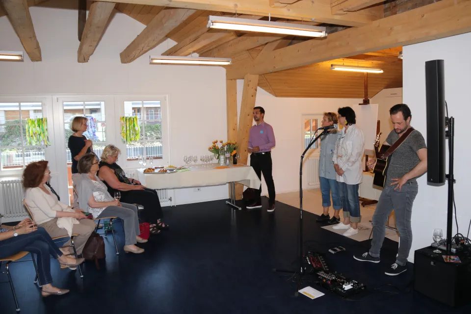Performance with Dom Hakios at the 5th Schwyz Culture Weekend 2018 – Kulturhaus Bäch