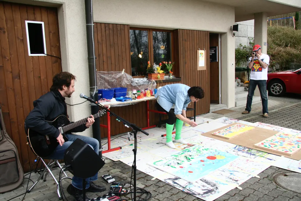 Performance as part of Dom Hakio’s Culture Weekend 2010