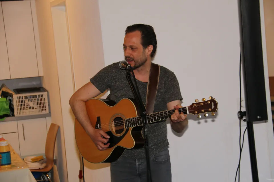 Performance with Dom Hakios at the 5th Schwyz Culture Weekend 2018 – Kulturhaus Bäch